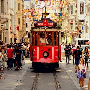 Taksim Leon's Istanbul